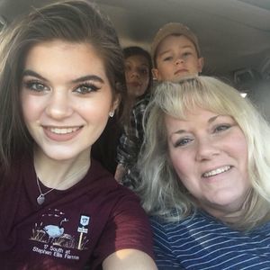 Meet your Posher, Terri